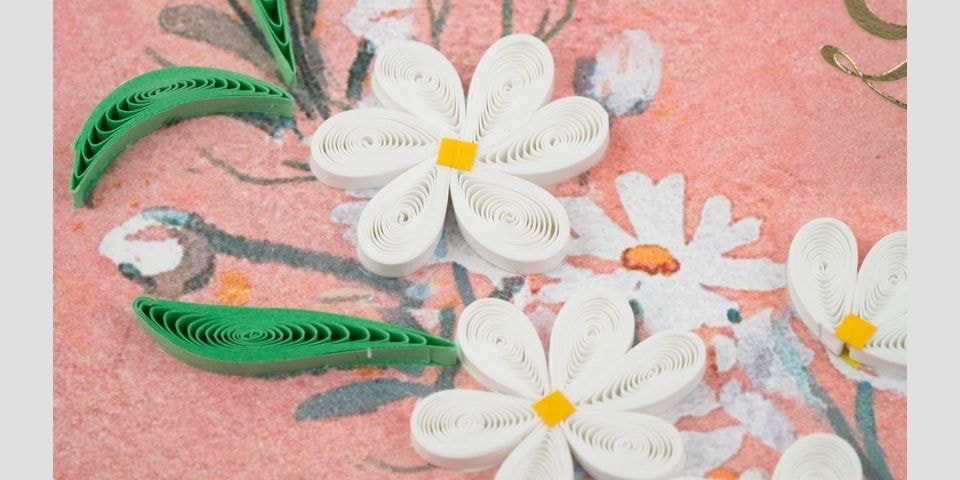 quilled-mother-s-day-daisies-greeting-card-1214406866_960x540.jpg