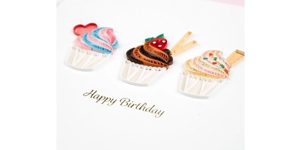 birthday-cupcake-trio-greeting-card-35562702700623_500x400.jpg